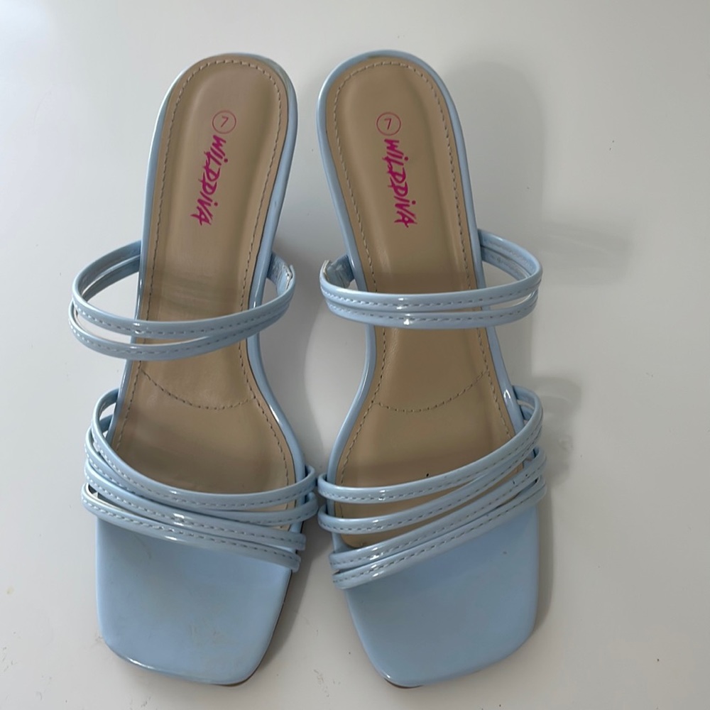 Size 7 sandal